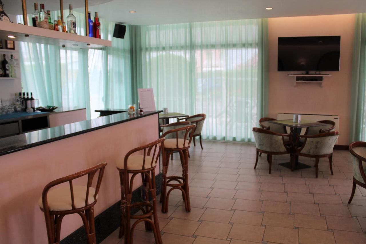Hotel Palme Park & Beach Included Lido di Jesolo Exterior photo